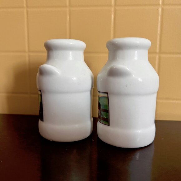 Vintage Milk Jug Farm Scene Salt & Pepper Shakers with Cows - Picture 3 of 7